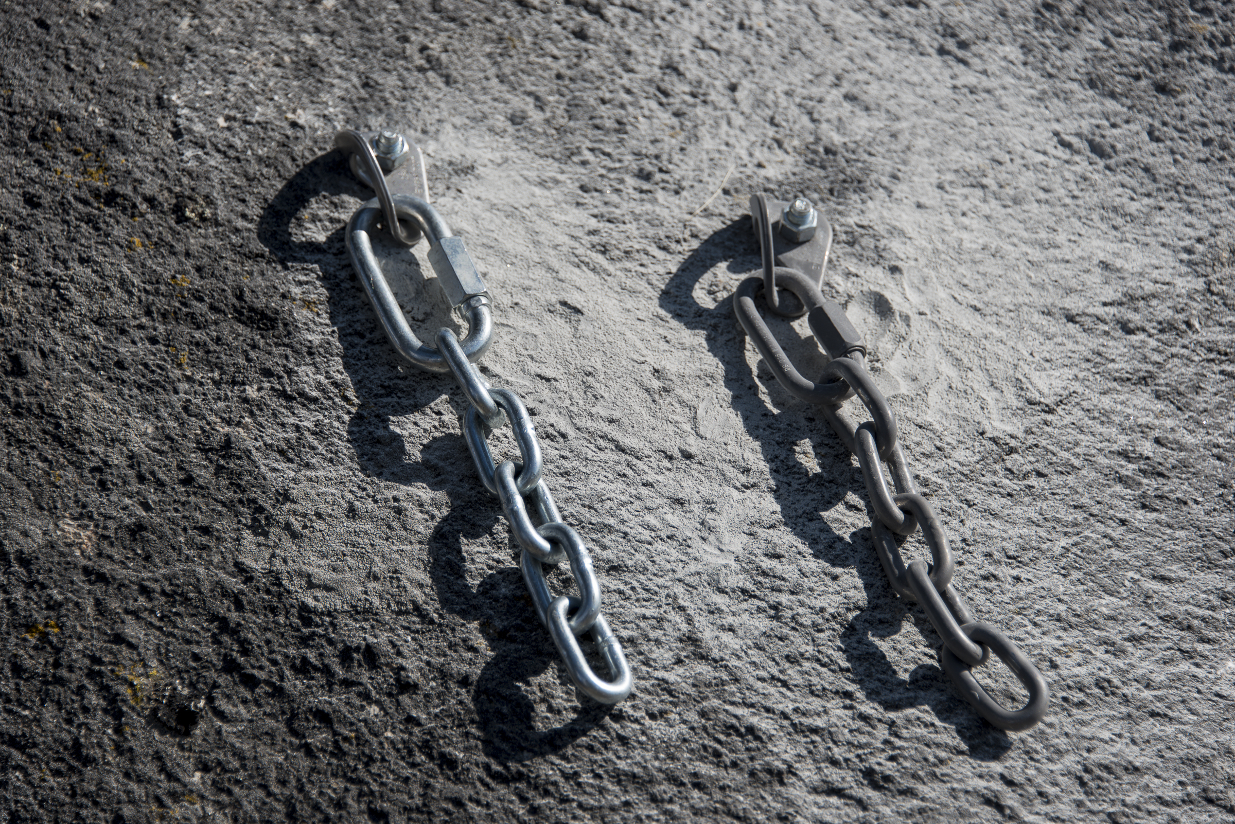 <p>Three-eighth-inch stainless steel climbing bolts with stainless steel hangers are freshly install